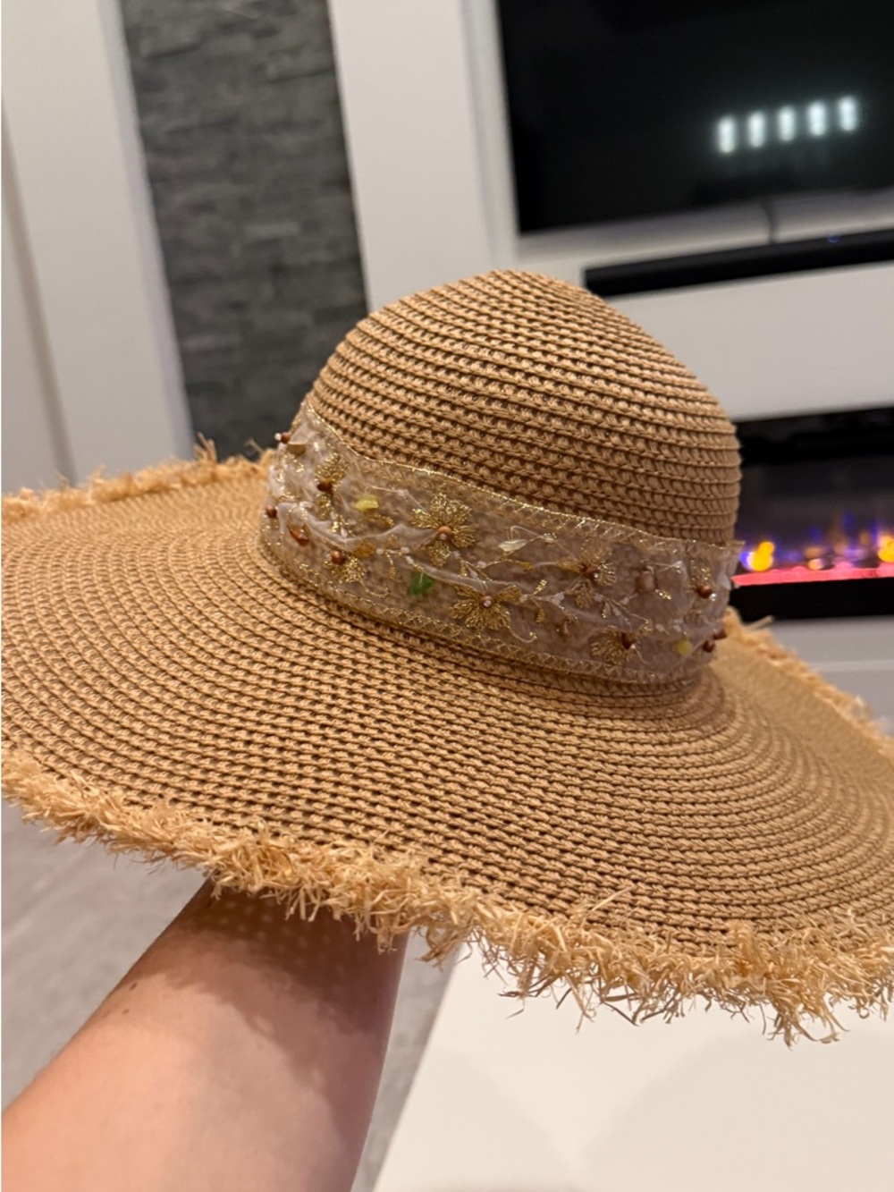 Women’s Tan Straw Sun Hat with Embroidered Band